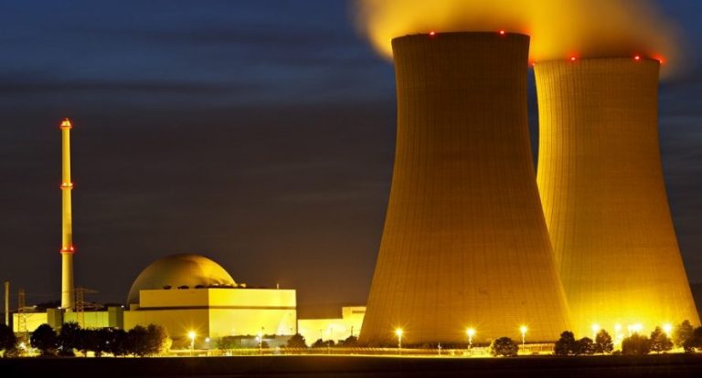 Pengenalan tentang Energi Nuklir: Sumber Daya yang Kuat dan Kontroversial