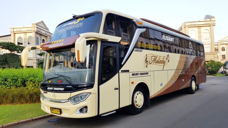 Sewa Bus Pariwisata untuk Perjalanan Wisata yang Sempurna