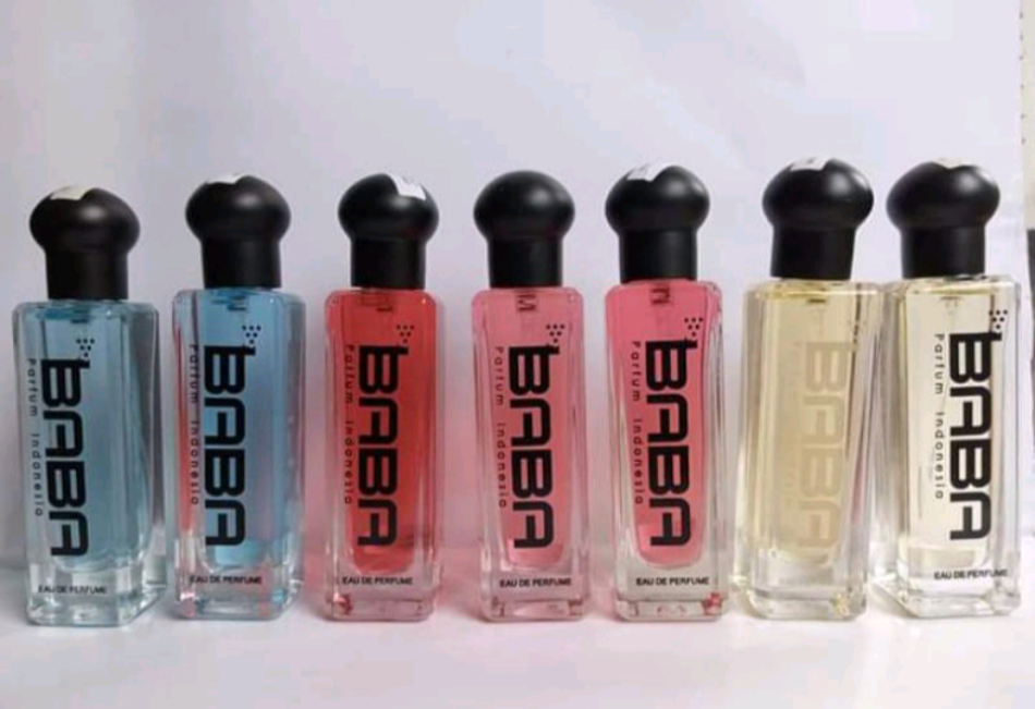 Produk Baba Parfum dengan botol elegan dan desain modern, menampilkan varian parfum berkualitas tinggi dan tahan lama untuk pria dan wanita