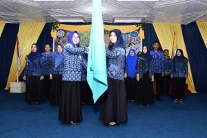 Anggota PAFI Natuna berfoto bersama di acara seminar kesehatan