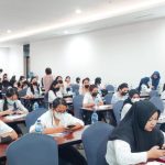 anggota PAFI Biak Numfor dan apoteker dalam kegiatan pelatihan atau edukasi kesehatan