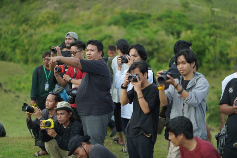 Meningkatkan Kemampuan Fotografi dengan Dukungan Komunitas