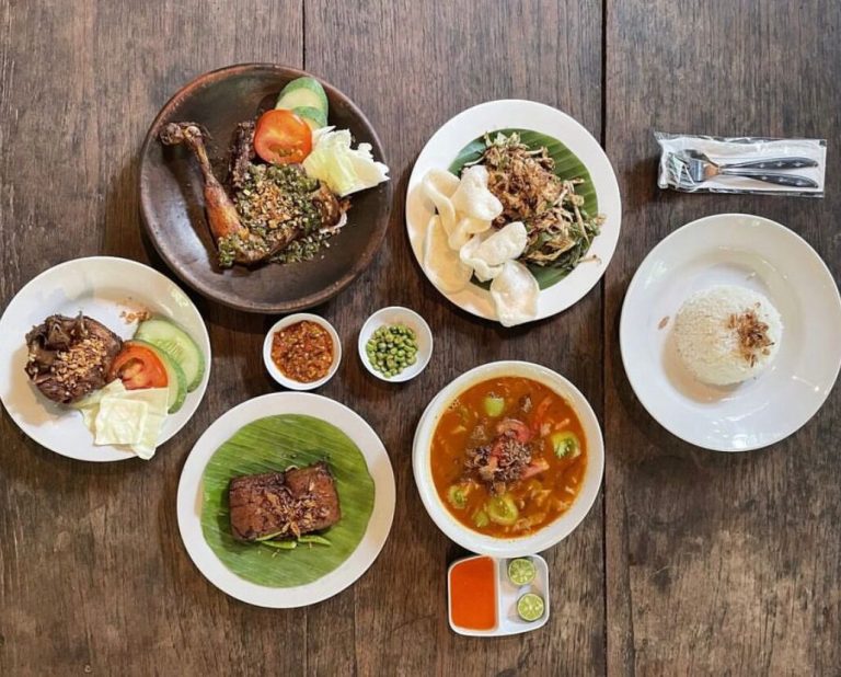 Kuliner Tersembunyi: Tempat Makan Hidden Gem yang Wajib Dicoba