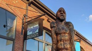 patung Bigfoot International Cryptozoology Museum Portland Maine Amerika Serikat museum makhluk misterius