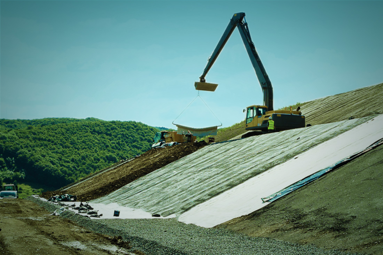 Cara Kerja Geotextile dalam Slope Protection