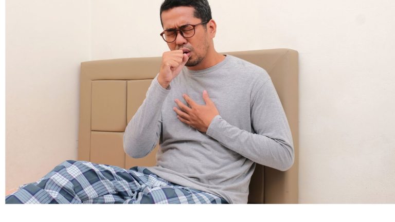 9 Cara Aman Atasi Batuk Berdahak yang Bikin Nggak Nyaman