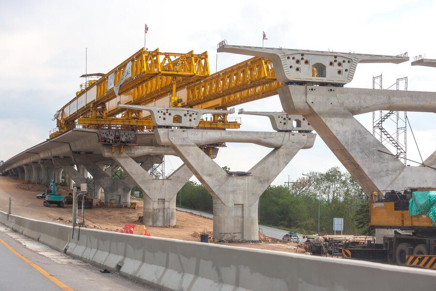Proyek pembangunan jalan guna mendukung mobilitas masyarakat dan logistik